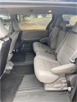 2017 Toyota Sienna XLE Limited Minivan VD