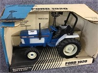 Ford 1920 Compact 1/16th Scale Tractor in Box