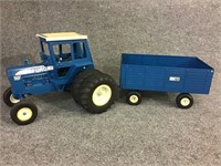 Ford 9600 Cab Tractor w/ Big Blue