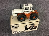 Case 4890 4-Wheel Drive Tractor 1/35 Scale w/ Box-