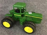 John Deere 8630 1/16th Scale Tractor