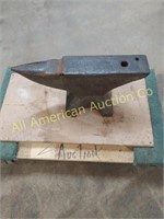 ANTIQUE SOUTHERN CRESENT 75 POUND ANVIL, MARKED 8