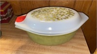 VINTAGE PYREX COVERED CASSEROLE DISH