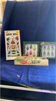 CHRISTMAS TREE ORNAMENTS - ONE PACK VINTAGE