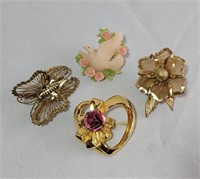 Set of 4 Vtg. Brooches