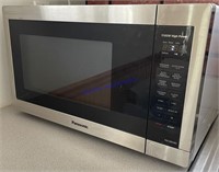 Panasonic 110W Microwave
