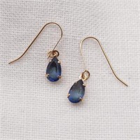 585 / 14K Gold Earrings Sapphires