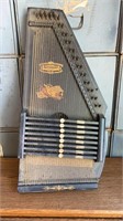 Antique autoharp. Appears to be complete, needs