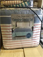 New - Complete Comfort Set of 8 Queen Bed size