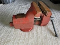 WILTON BENCH VISE, MADE IN USA