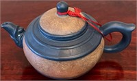 899 -Vintage Chinese Yixing Pottery Teapot Si(T57)