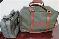 899 - LOT OF 2 CARRY BAGS (CL5)