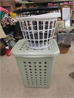 Hamper With Laundry Baskets