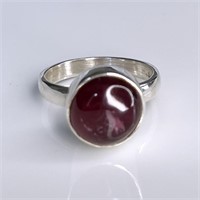 Minimal Ruby Silver Ring. Round cabochon natural R