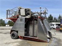 2010 SIF Over The Row Berry Harvester
