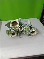 2 new 15" floral bouquets