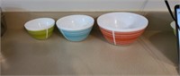 Set of 3 vintage charm inspired by Pyrex nesting