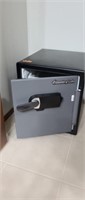 Sentry Safe digital floor safe, lock is battery