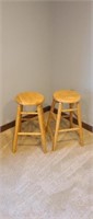 2 solid wood 24 inch bar stools