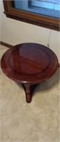 Coastal Co. of America round end table, 25 x 21