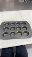 12 Count Muffin/ Cupcake baking pan