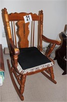 Wooden Rocker 18" x 21 1/2" x 36"