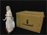Very Nice Lg. Lladro Spain Porcelain Figurine-