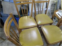 4 Dining room chairs, Vinyl seat solid good cond)