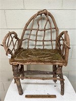 Small Vine Chair w/Moss