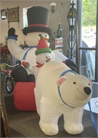 SNOW MAN ON SLED INFLATABLE