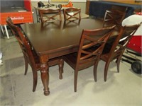 SOLID WOOD CHERRY FINISH DINING TABLE W/6 CHAIRS