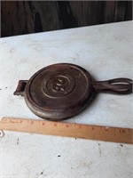 Rome cast iron waffle maker