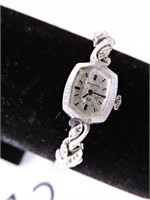 Vintage Women's Bulova 23 Jewel Watch