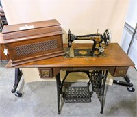 Vintage Singer Sewing Machine with Stand