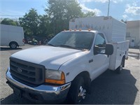 2000 Ford F350 Utility 5-Speed