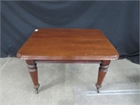 WALNUT DINING TABLE W/ 2 DIFFERENT SIZED LEAVES