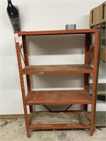 2 metal shelves (content not included)