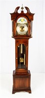 Furniture Colonial Mfg. Grandmother's Clock