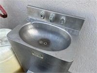 STAINLESS STEEL SINK / TOILET COMBO