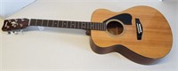 Nice Yamaha FS-310 Acoustic Guitar