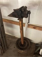 Vise w/Stand
