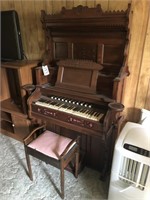 Antique Organ w/Bench