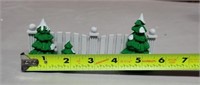 Department 56 Snow Village Frosty Tree-Lined Fence