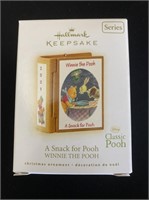 Hallmark Keepsake "A Snack for Pooh" collectible W