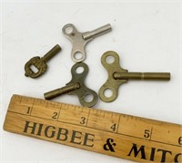 Set of 4 assorted winding keys for music boxes, et