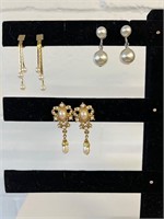 3 pair of vintage Faux pearl earrings clip on