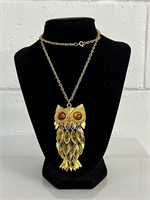 Vintage gold tone owl pendant necklace