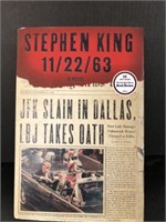 2011 STEPHEN KING 11/22/63 HARD COVER BOOK WITH