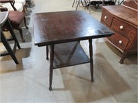 ANTIQUE SOLID WOOD BIBLE TABLE