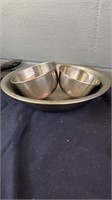 3 stainless bowls